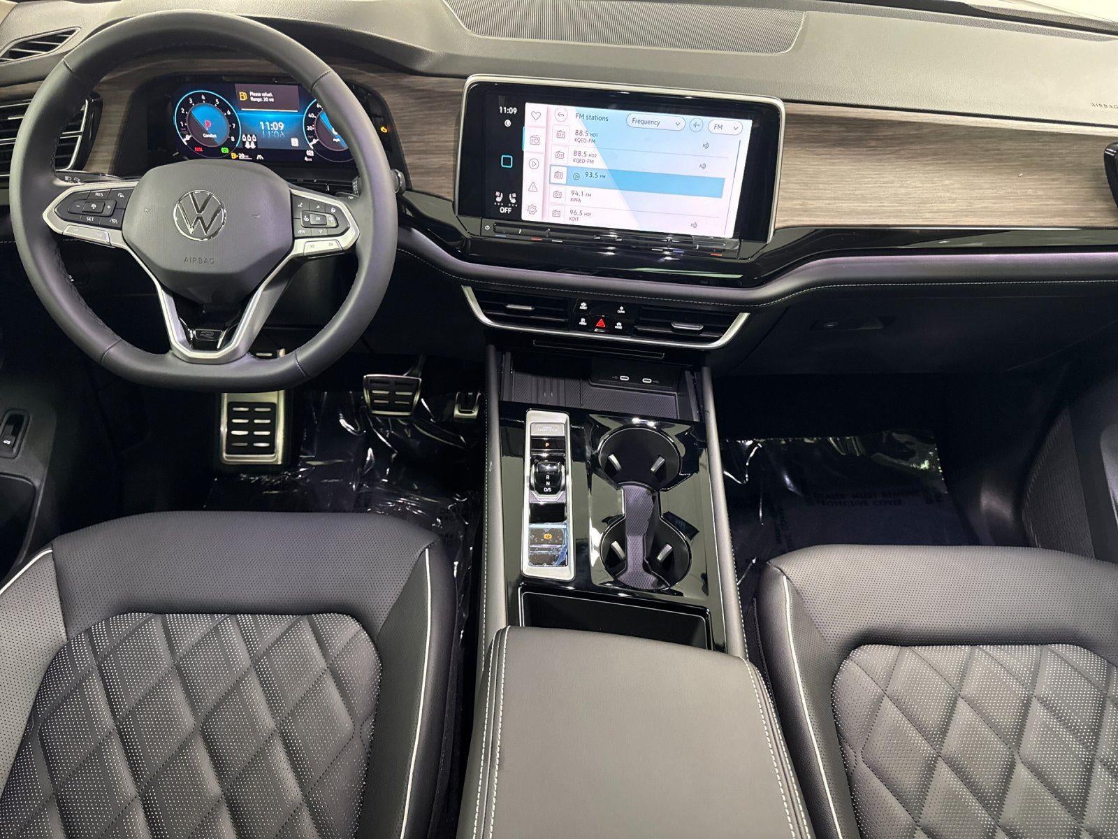 2026 Volkswagen Atlas 2.0T SEL Premium R-Line
