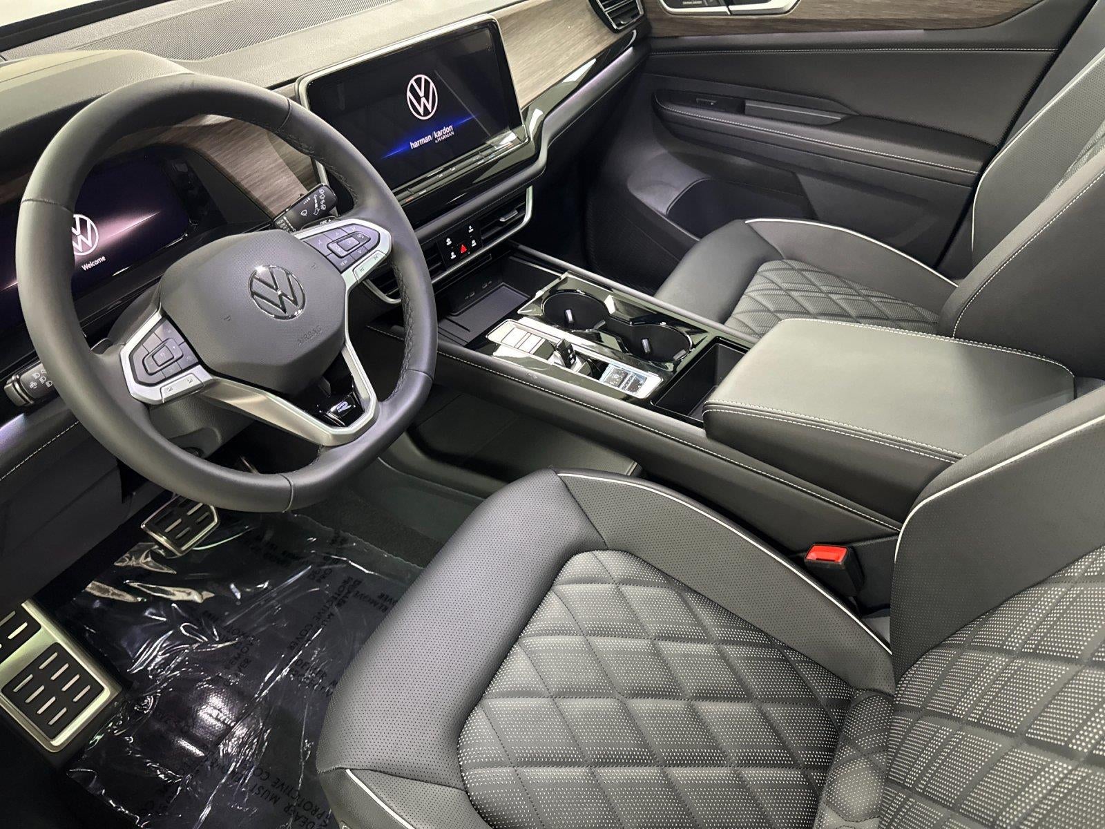 2026 Volkswagen Atlas 2.0T SEL Premium R-Line