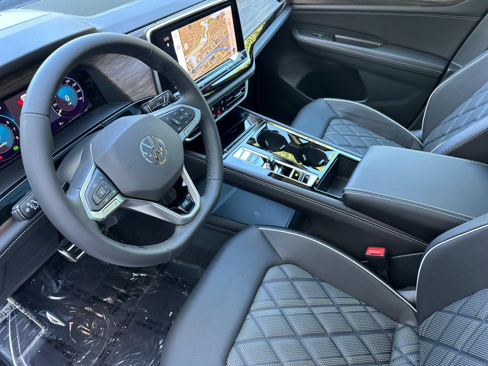 2026 Volkswagen Atlas 2.0T SEL Premium R-Line