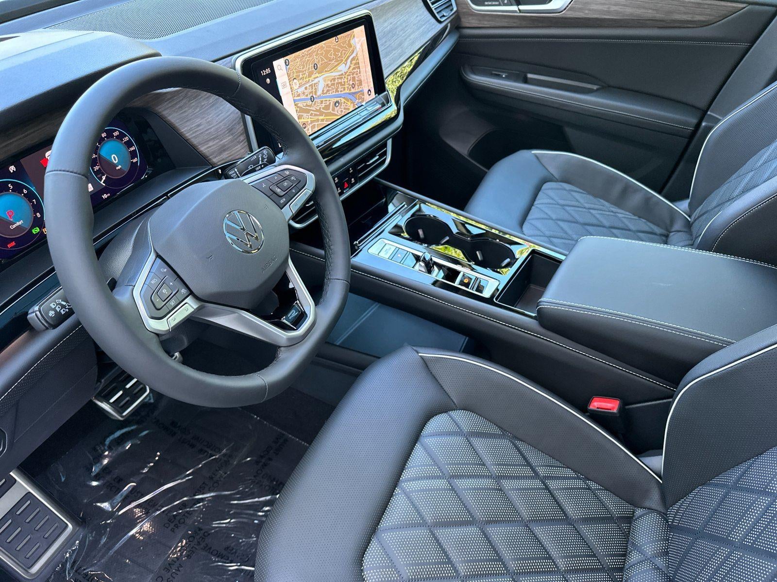 2026 Volkswagen Atlas 2.0T SEL Premium R-Line