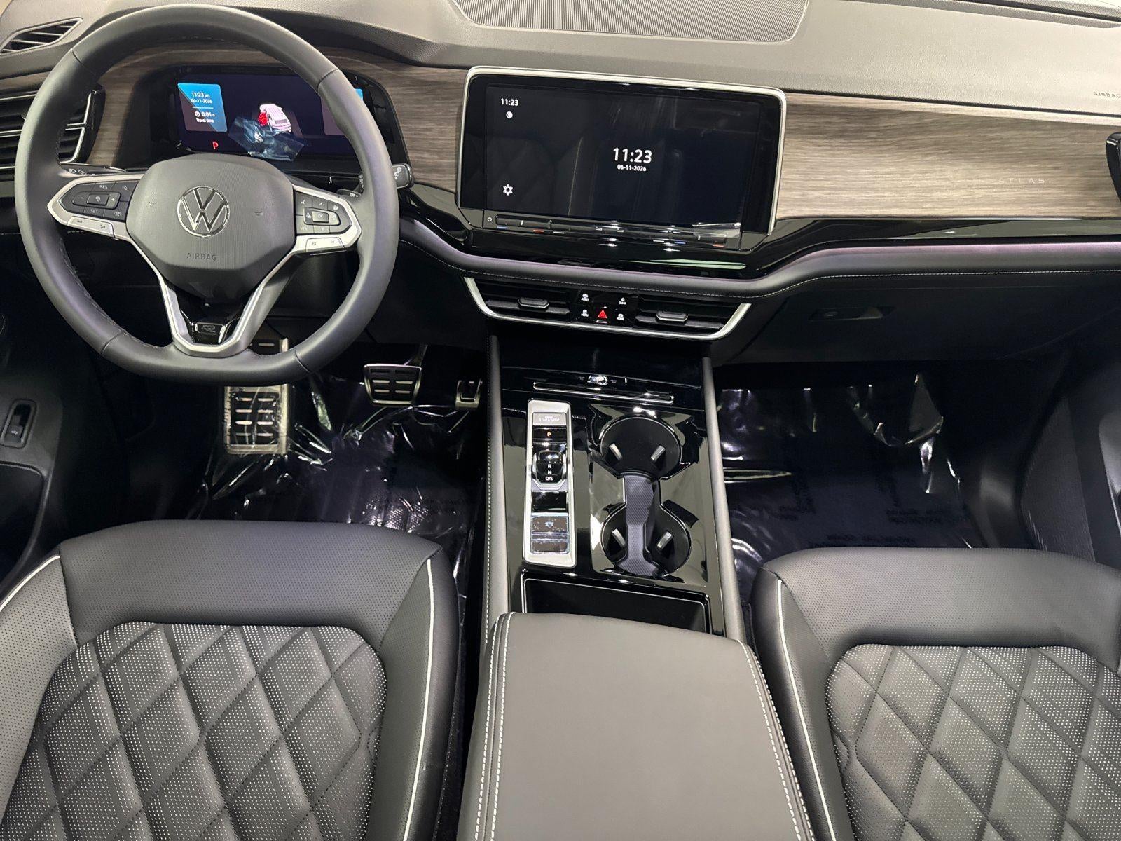 2026 Volkswagen Atlas 2.0T SEL Premium R-Line