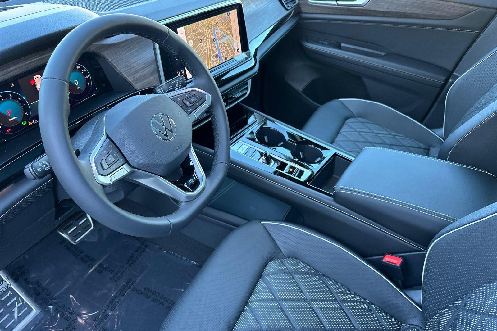 2026 Volkswagen Atlas 2.0T SEL Premium R-Line