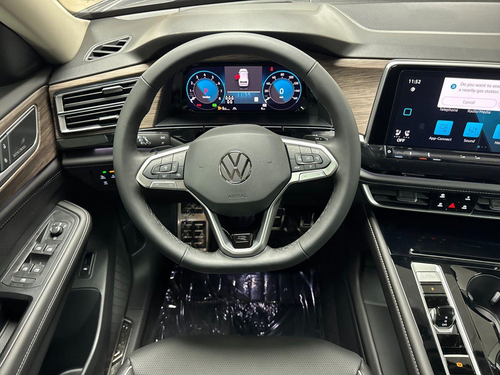 2026 Volkswagen Atlas 2.0T SEL Premium R-Line