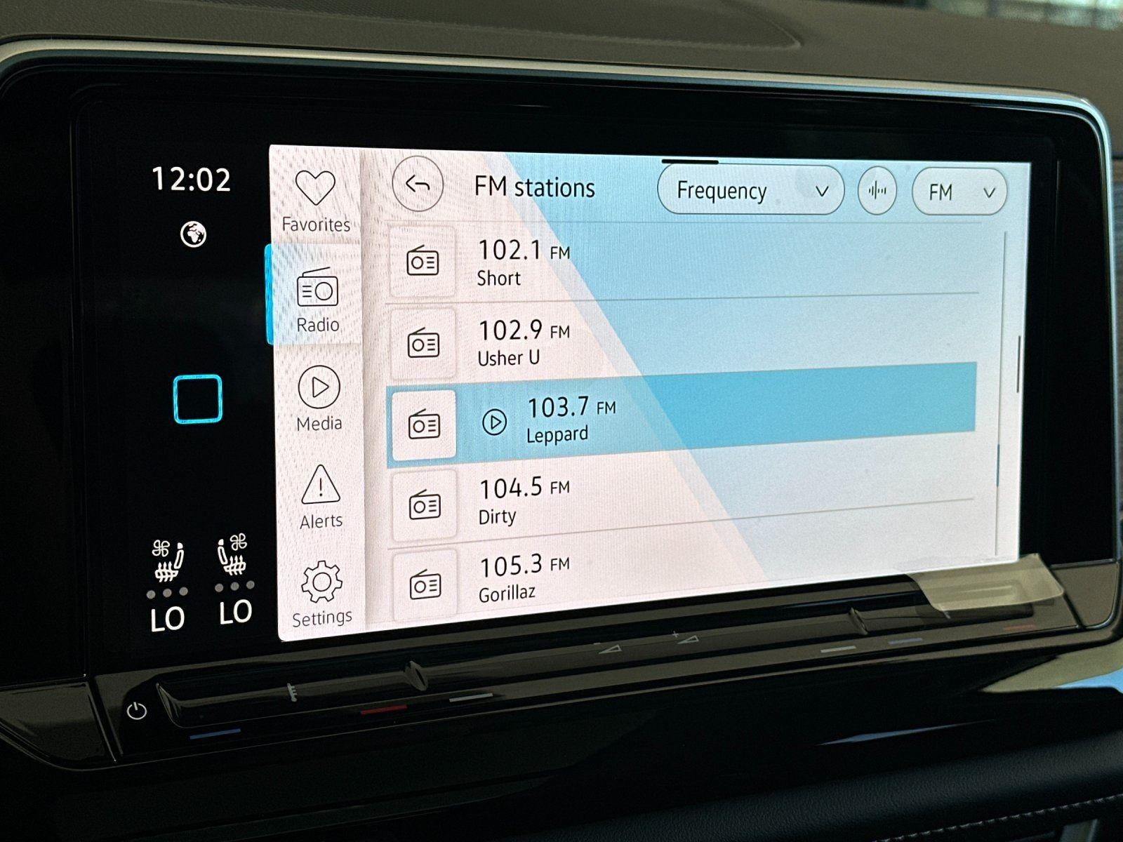 2026 Volkswagen Atlas 2.0T SEL Premium R-Line