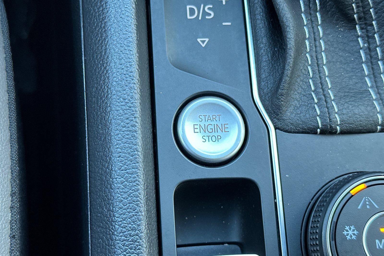 2022 Volkswagen Atlas 3.6L V6 SEL Premium R-Line