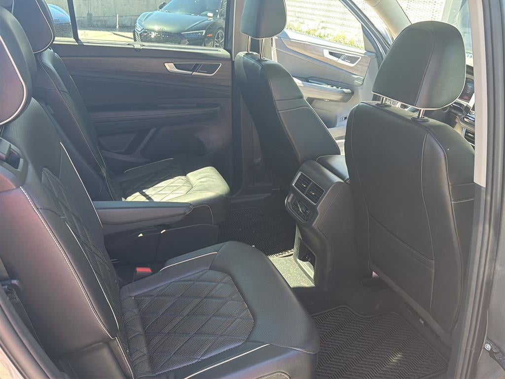 2024 Volkswagen Atlas 2.0T SEL Premium R-Line