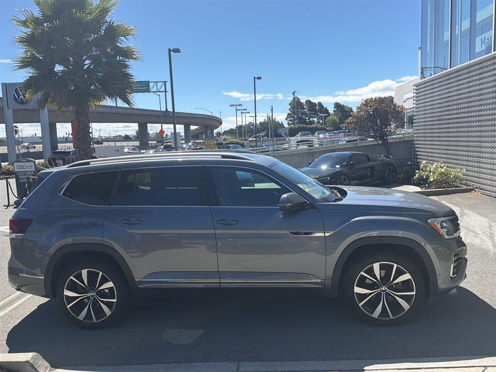 2024 Volkswagen Atlas 2.0T SEL Premium R-Line