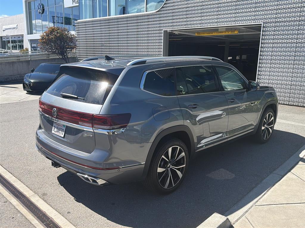 2024 Volkswagen Atlas 2.0T SEL Premium R-Line