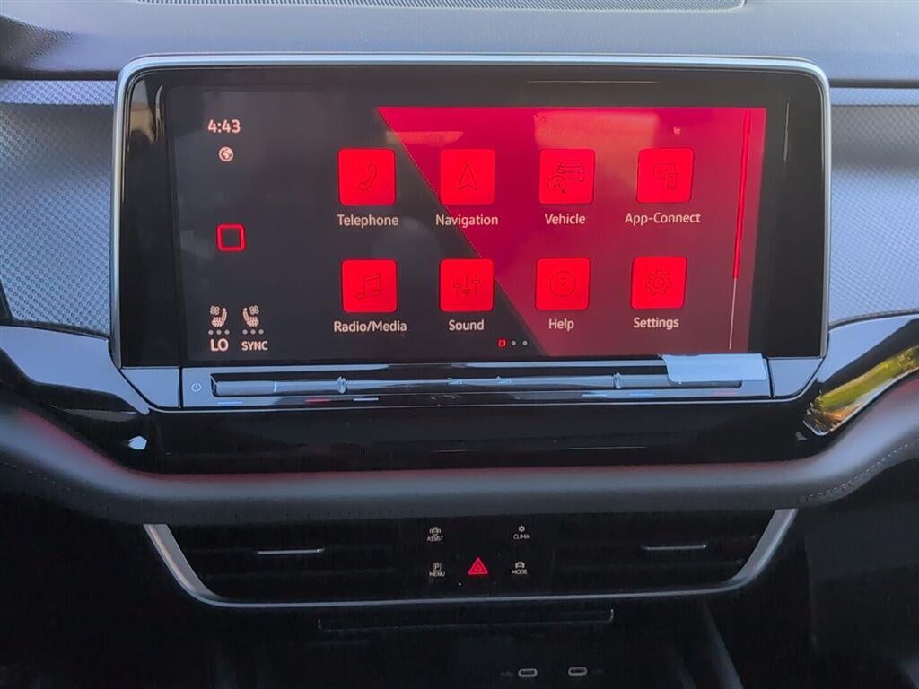 2024 Volkswagen Atlas 2.0T Peak Edition SEL