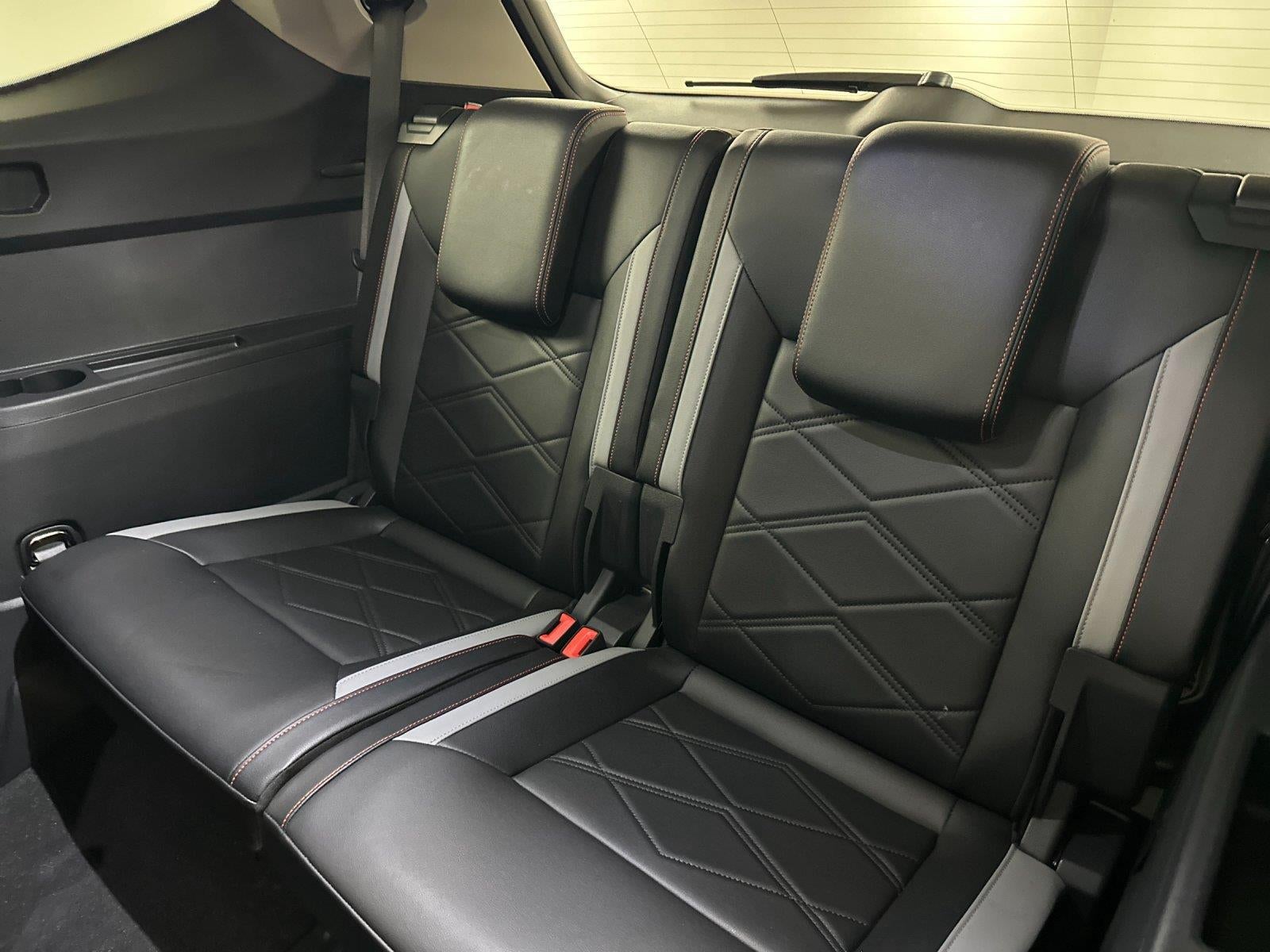 2024 Volkswagen Atlas 2.0T Peak Edition SEL