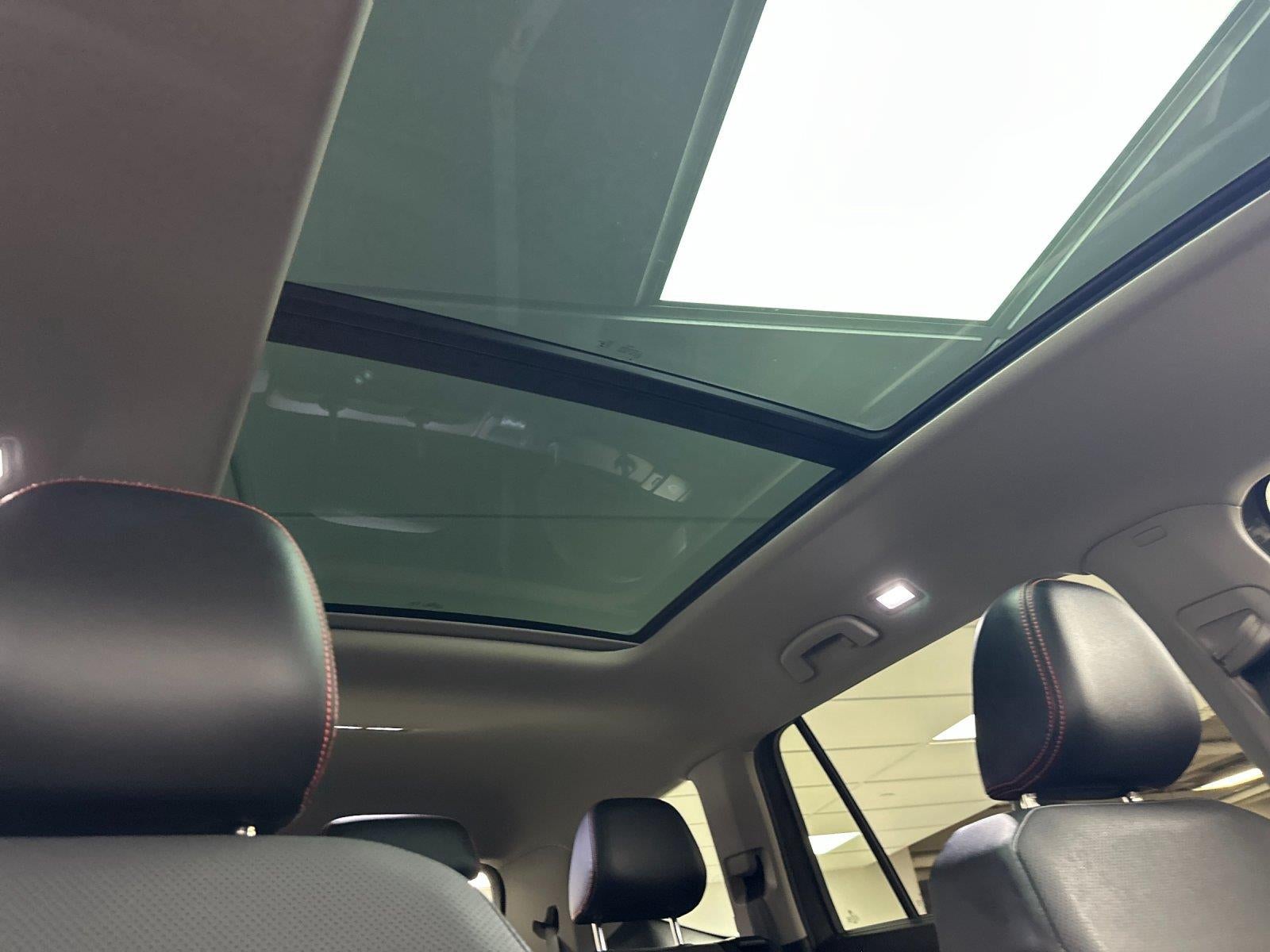 2024 Volkswagen Atlas 2.0T Peak Edition SEL