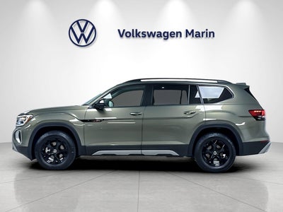 2024 Volkswagen Atlas 2.0T Peak Edition SEL