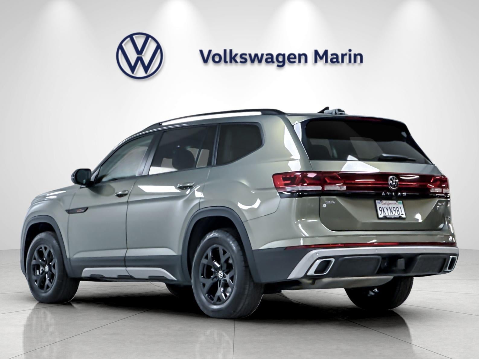 2024 Volkswagen Atlas 2.0T Peak Edition SEL