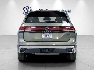 2024 Volkswagen Atlas 2.0T Peak Edition SEL