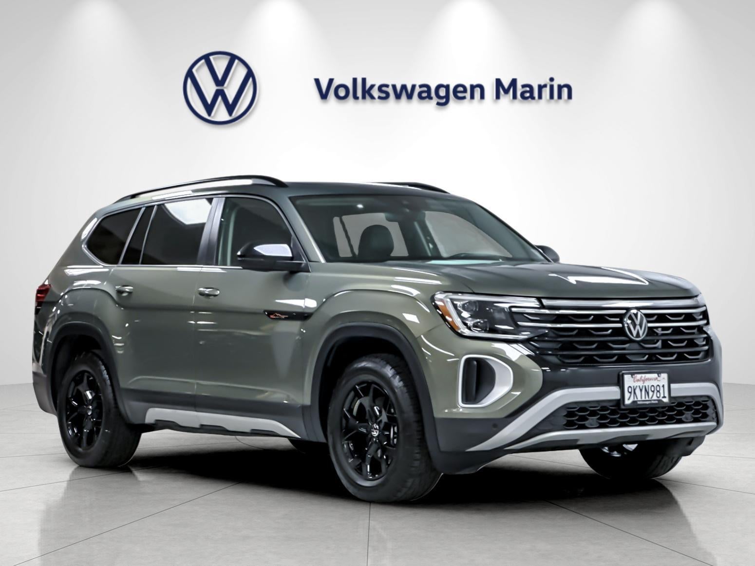 2024 Volkswagen Atlas 2.0T Peak Edition SEL