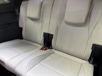 2027 Volkswagen Atlas SE w/Technology