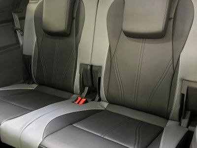 2027 Volkswagen Atlas SE w/Technology