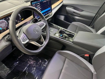 2027 Volkswagen Atlas SE w/Technology