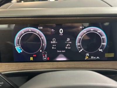 2027 Volkswagen Atlas SE w/Technology