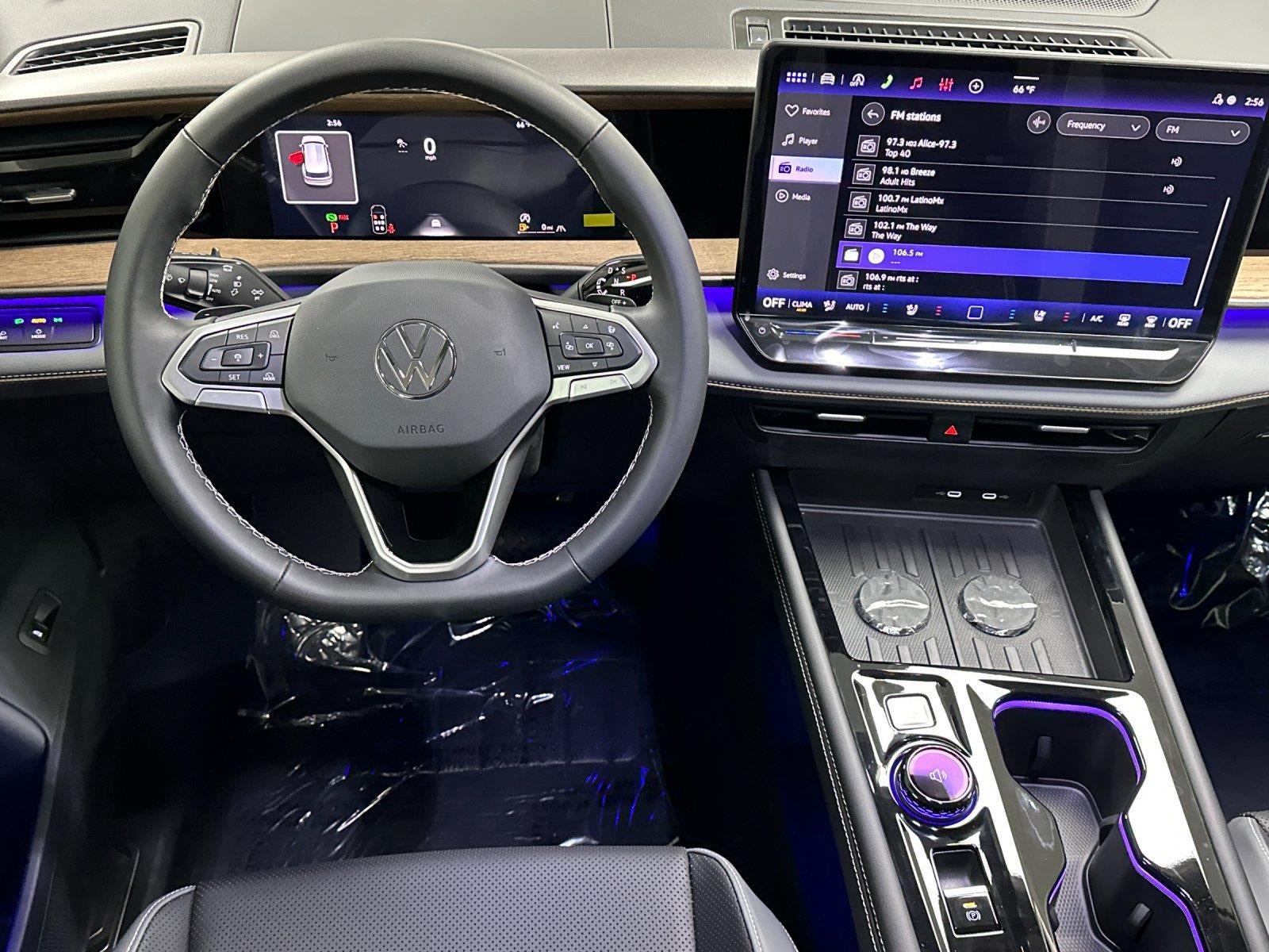 2027 Volkswagen Atlas SE w/Technology