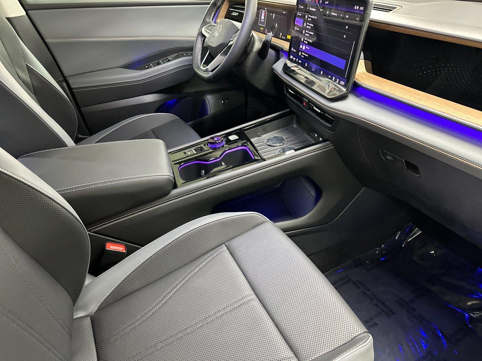 2027 Volkswagen Atlas SE w/Technology