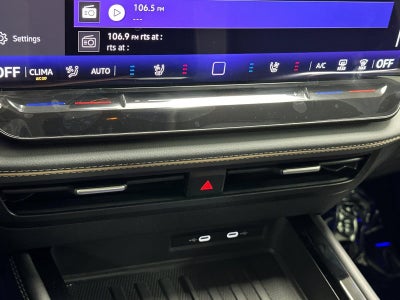 2027 Volkswagen Atlas SE w/Technology