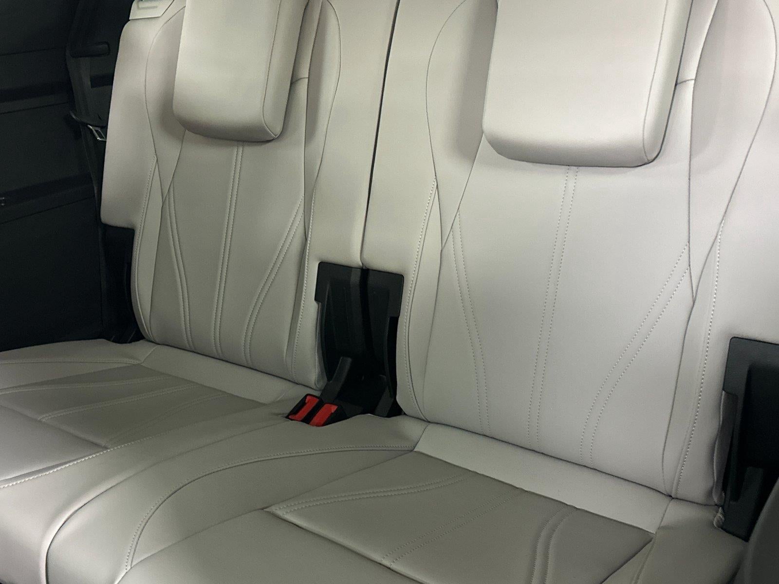 2027 Volkswagen Atlas SE w/Technology