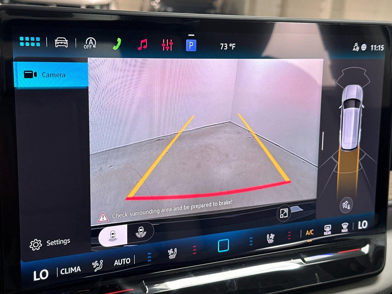 2027 Volkswagen Atlas SE w/Technology