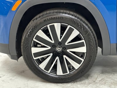 2027 Volkswagen Atlas SE w/Technology