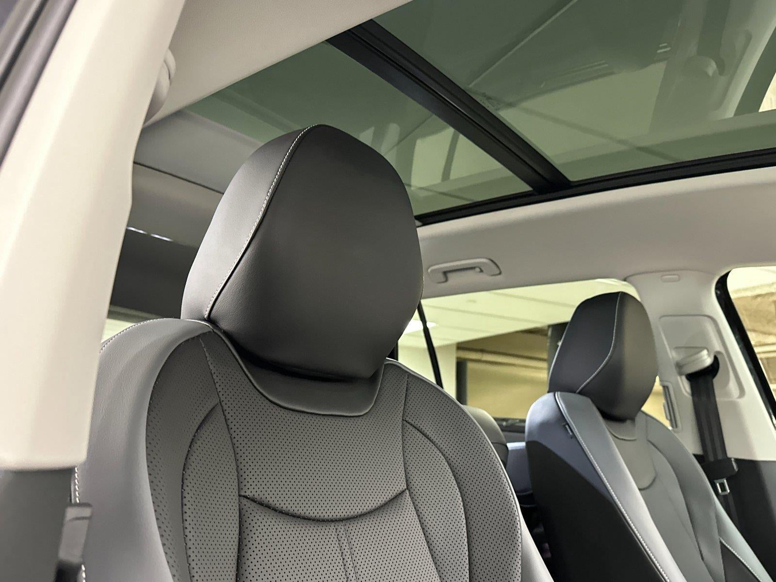 2027 Volkswagen Atlas SE w/Technology