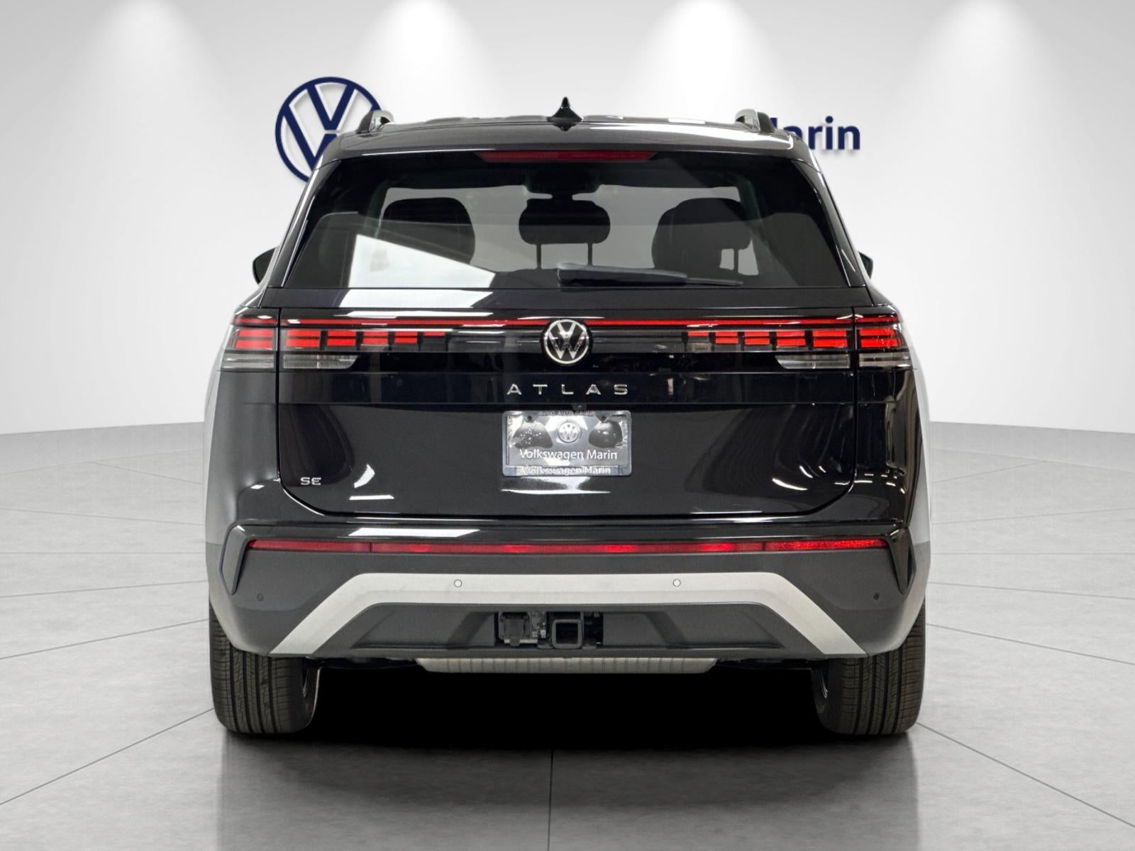 2027 Volkswagen Atlas SE w/Technology