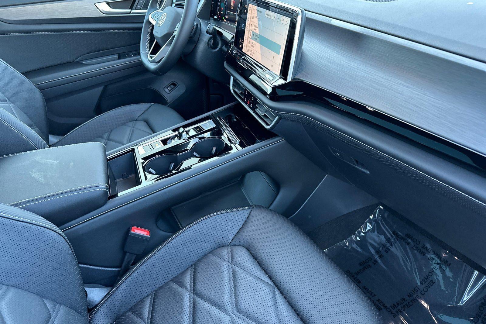 2026 Volkswagen Atlas Cross Sport 2.0T SE w/Technology