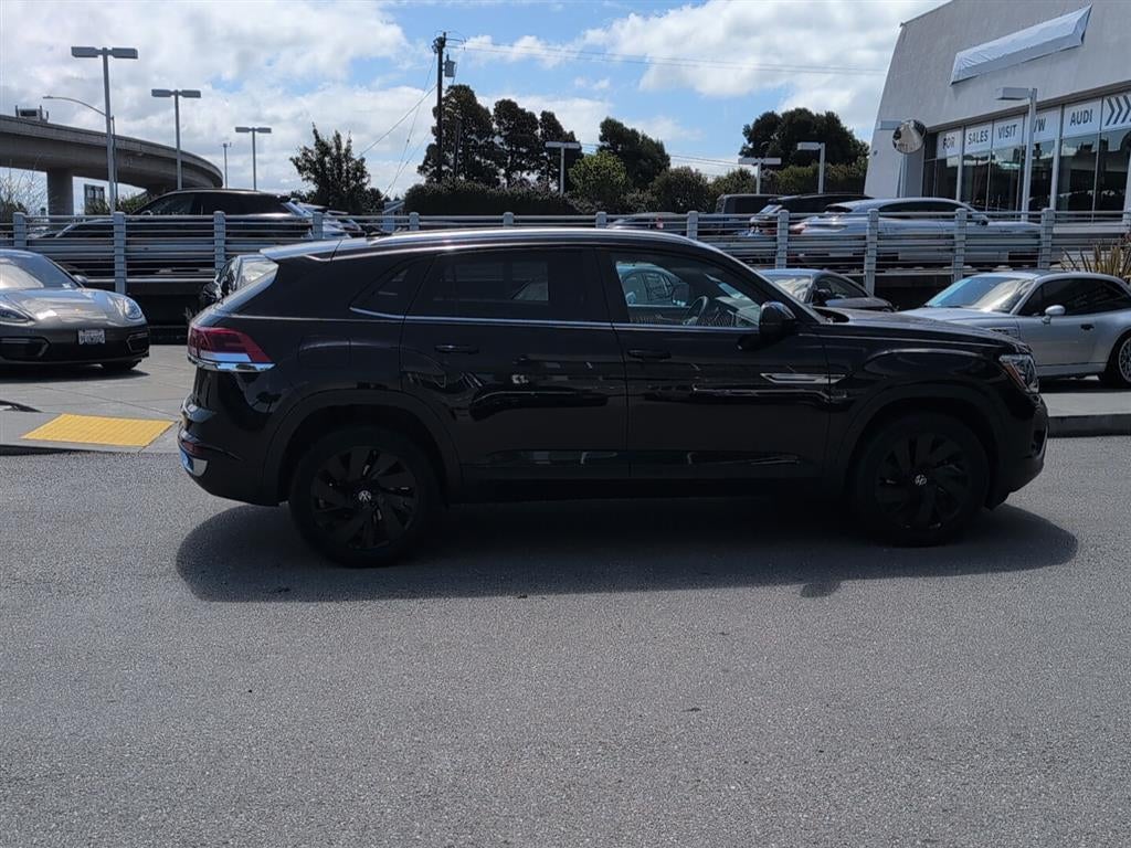 2024 Volkswagen Atlas Cross Sport 2.0T SE w/Technology