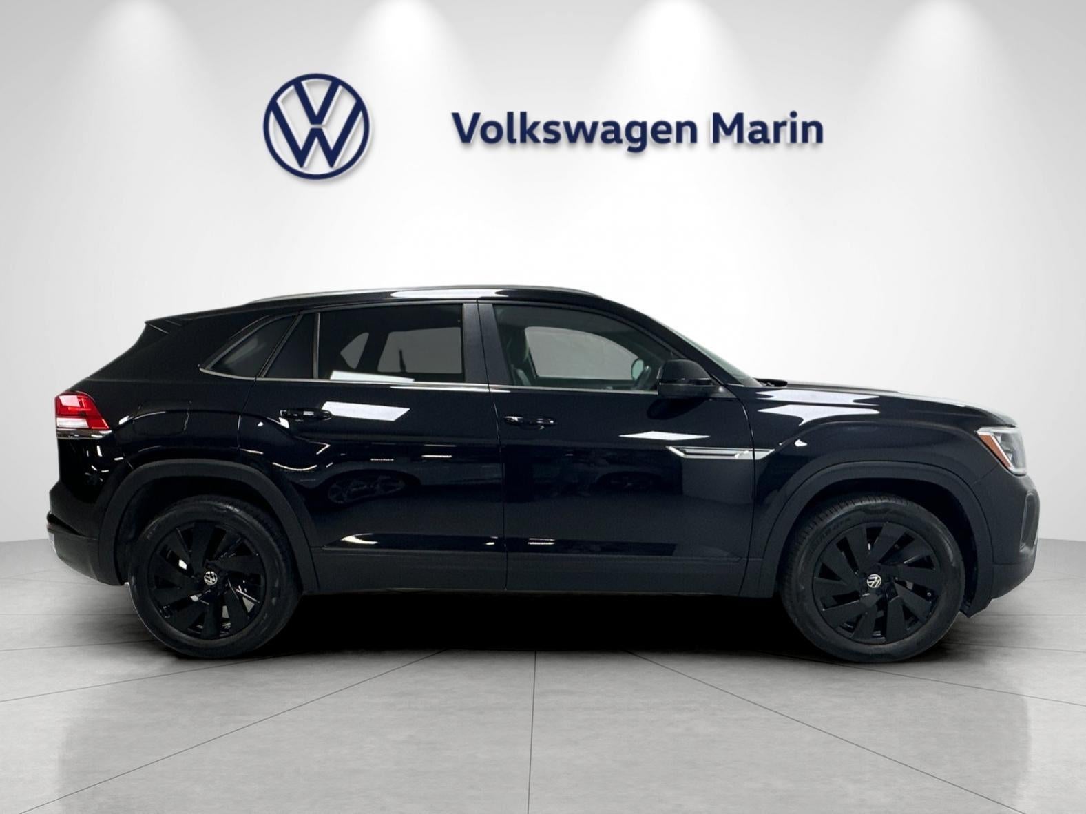 2024 Volkswagen Atlas Cross Sport 2.0T SE w/Technology