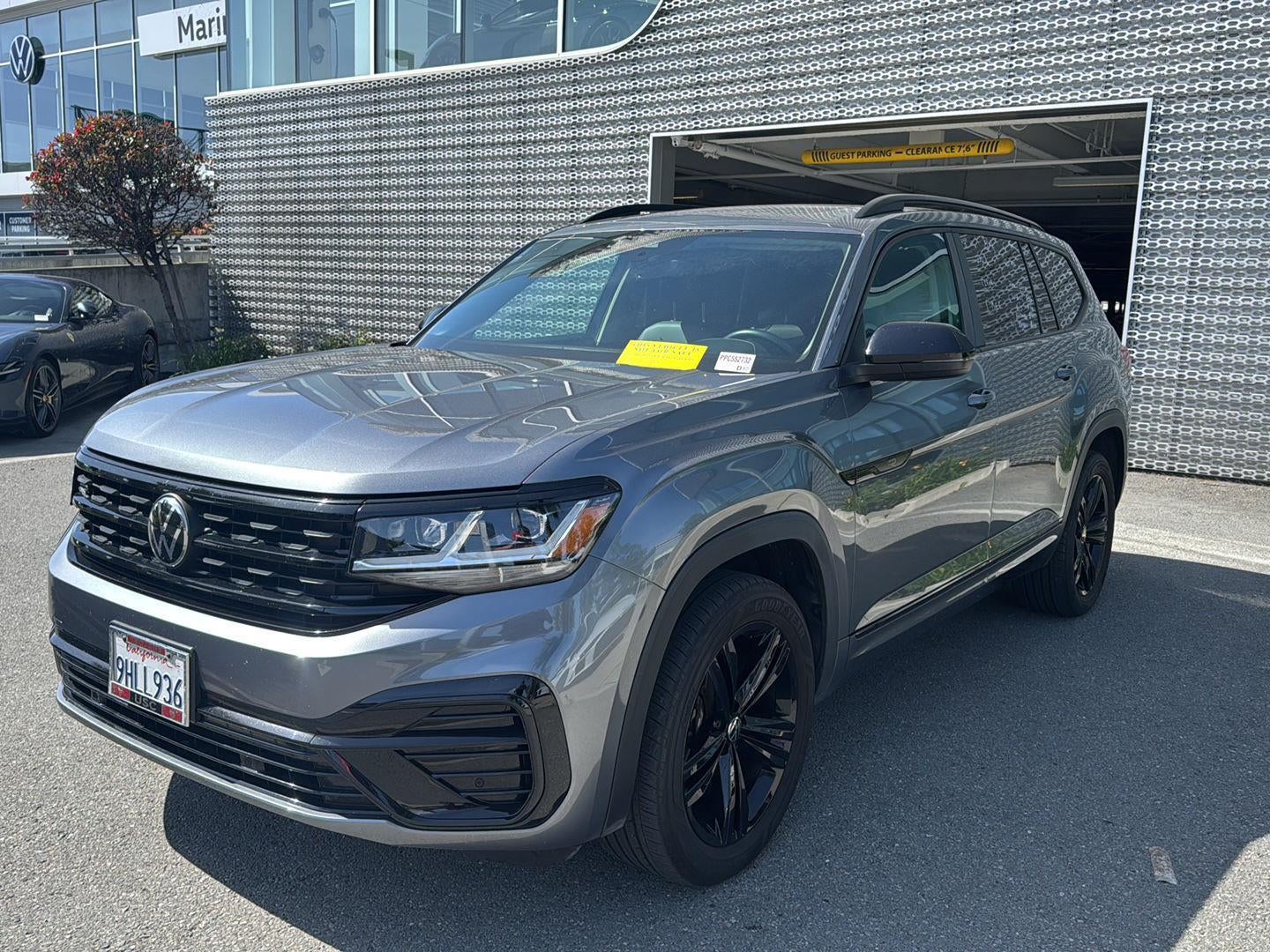 2023 Volkswagen Atlas 3.6L V6 SEL R-Line Black