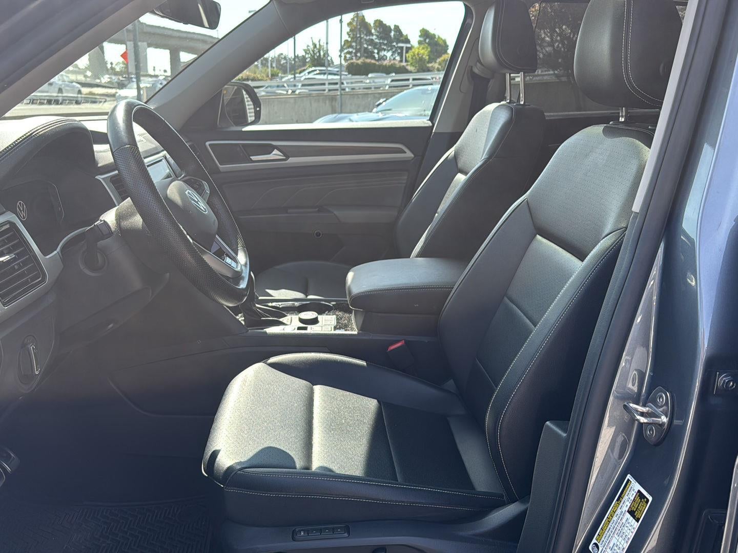 2023 Volkswagen Atlas 3.6L V6 SEL R-Line Black