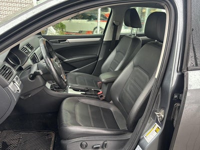 2019 Volkswagen Passat 2.0T Wolfsburg Edition