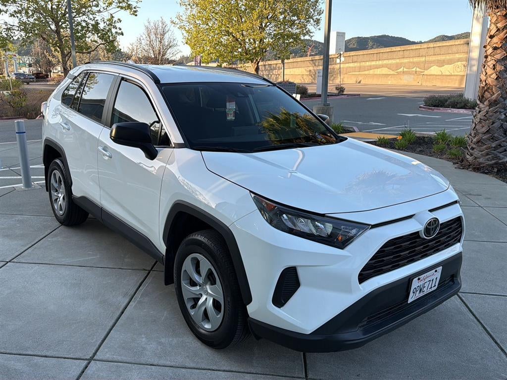 2019 Toyota RAV4 LE