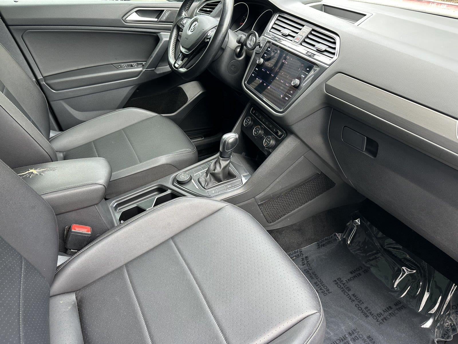 2020 Volkswagen Tiguan SE R-Line Black