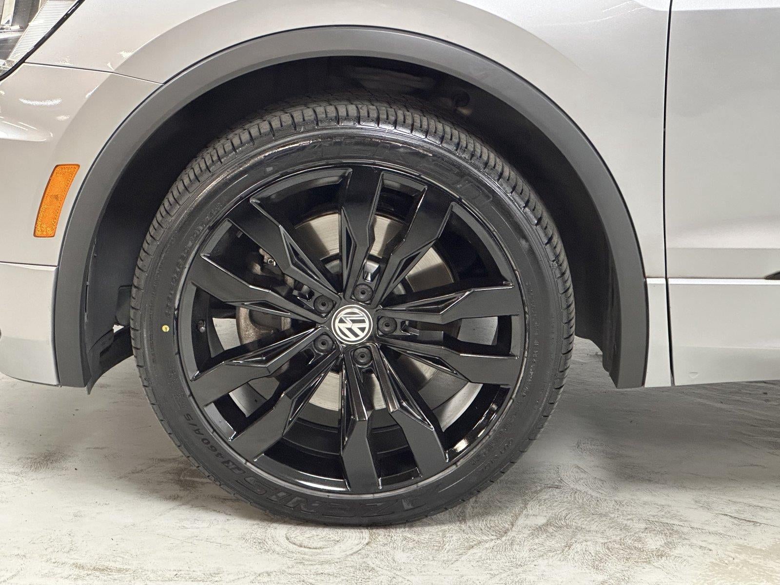 2020 Volkswagen Tiguan SE R-Line Black