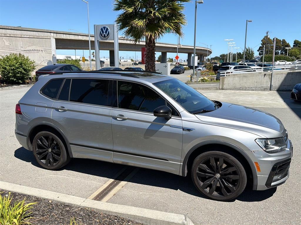 2020 Volkswagen Tiguan SE R-Line Black