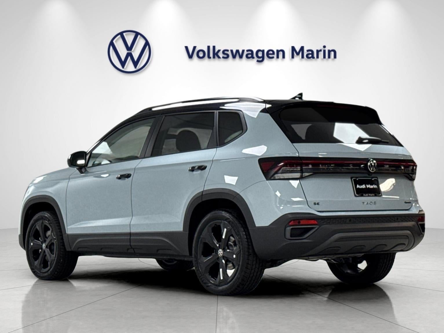 2026 Volkswagen Taos SE Black