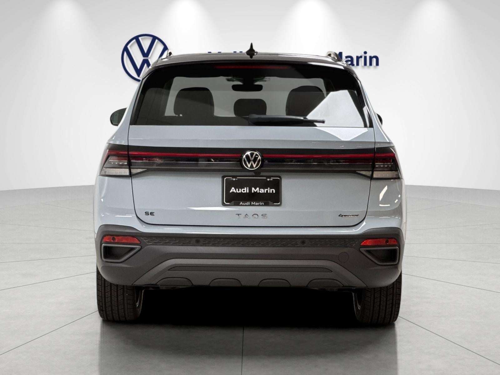 2026 Volkswagen Taos SE Black
