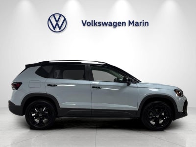 2026 Volkswagen Taos SE Black