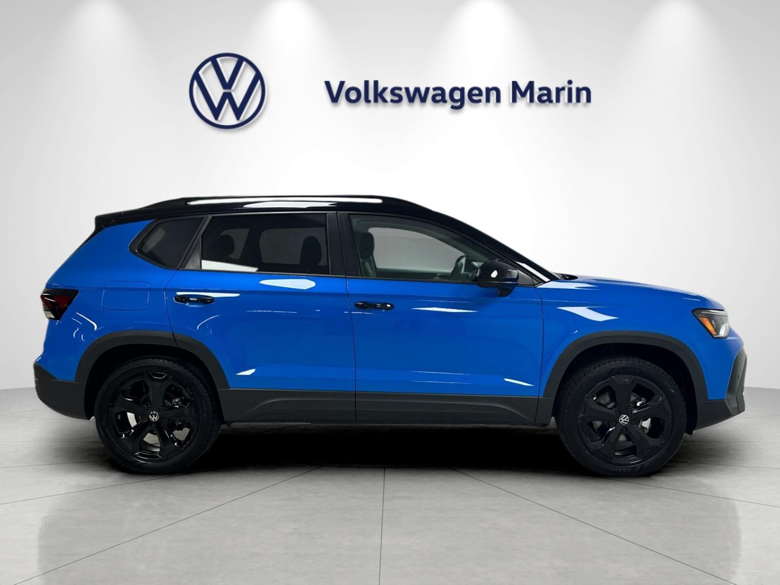 2025 Volkswagen Taos SE Black