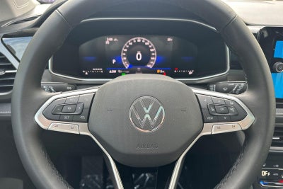 2026 Volkswagen Taos SE Black