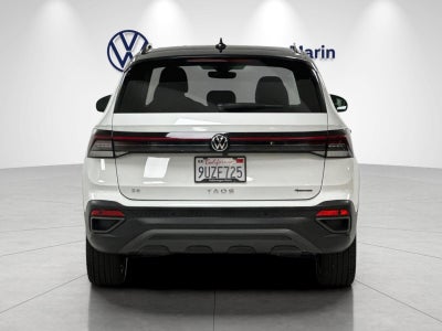 2025 Volkswagen Taos SE Black
