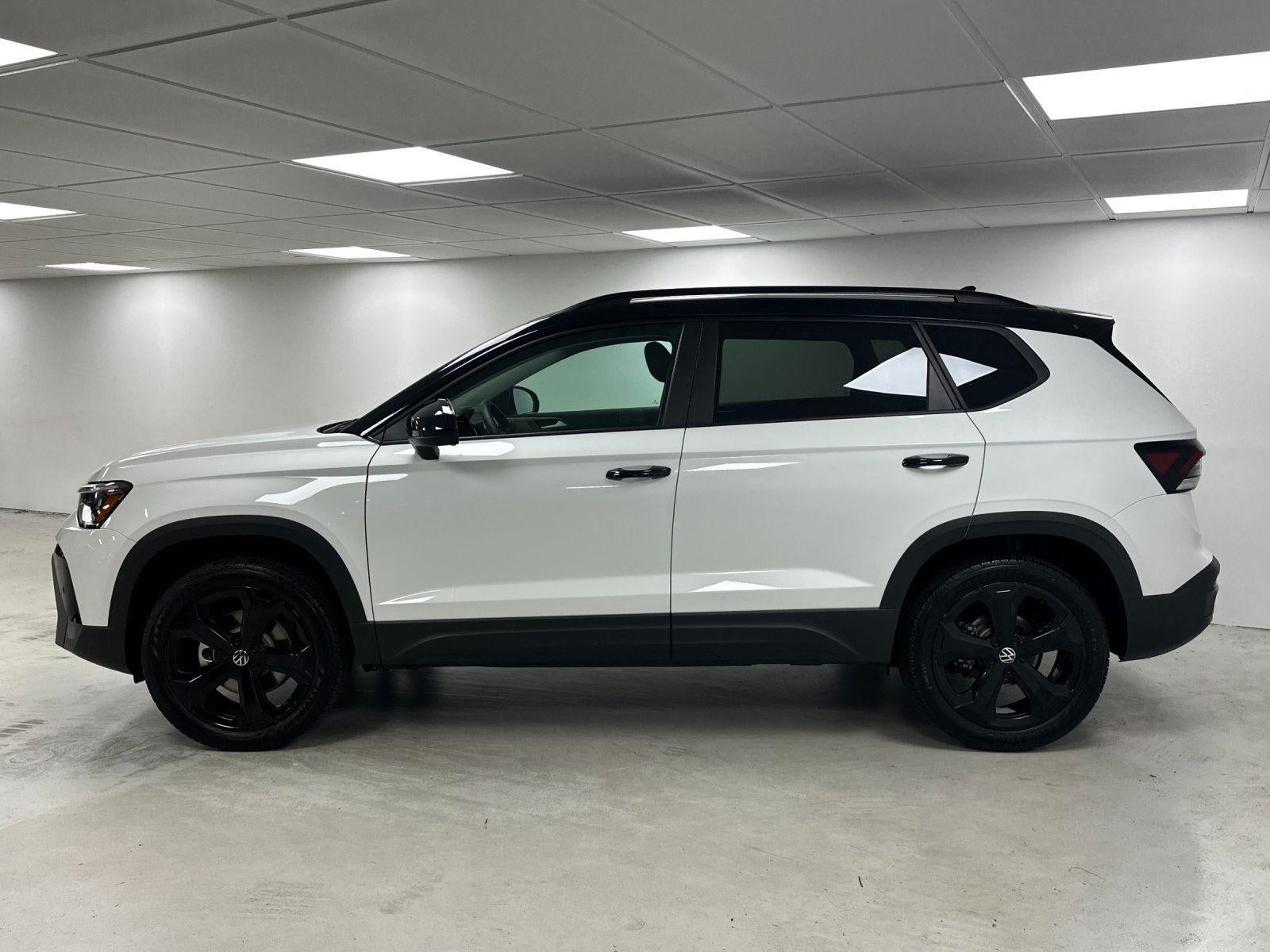 2026 Volkswagen Taos SE Black