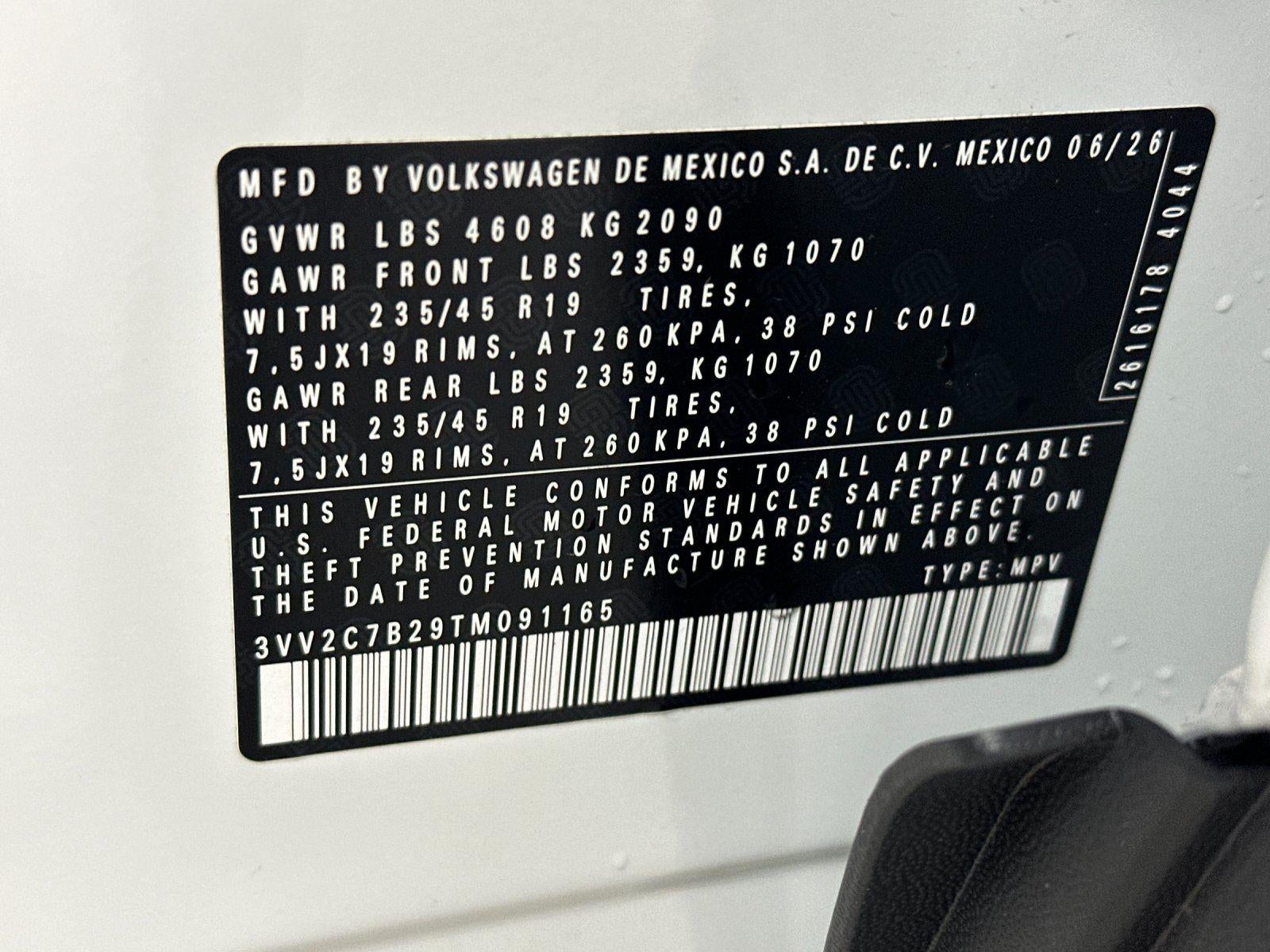 2026 Volkswagen Taos SE Black