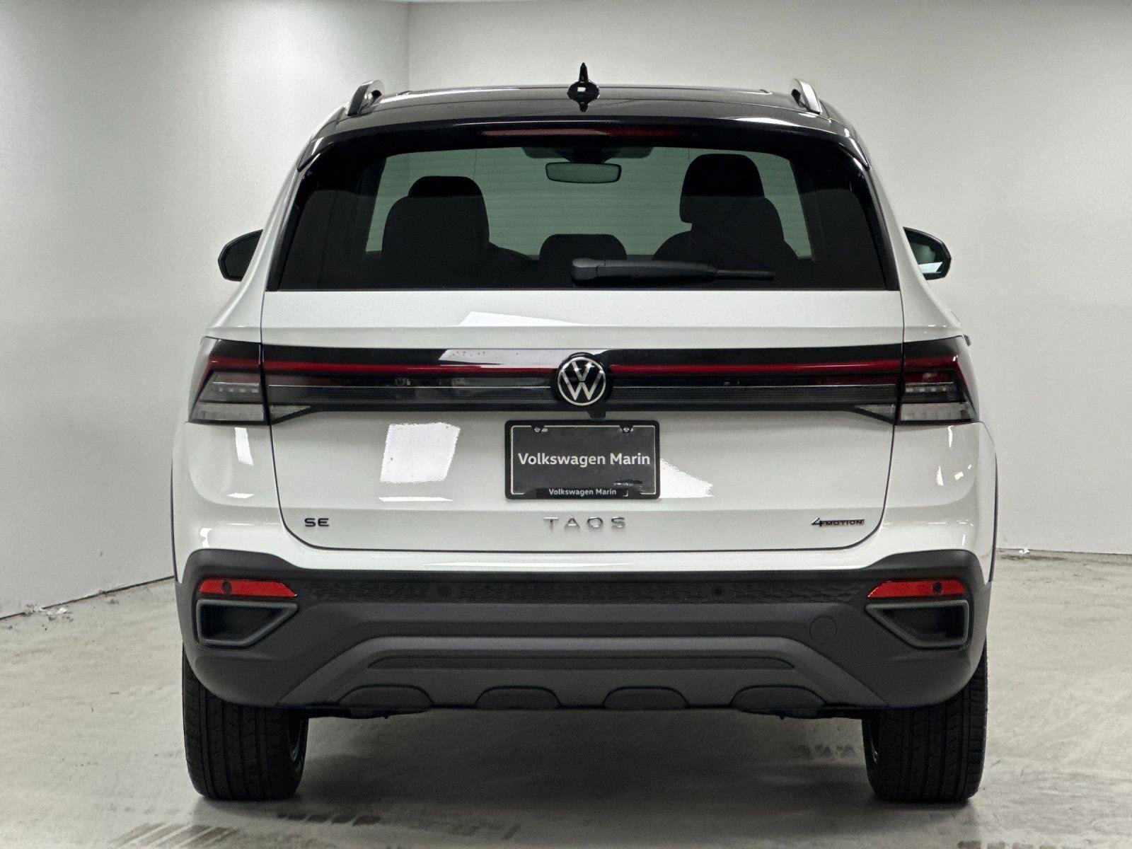 2026 Volkswagen Taos SE Black